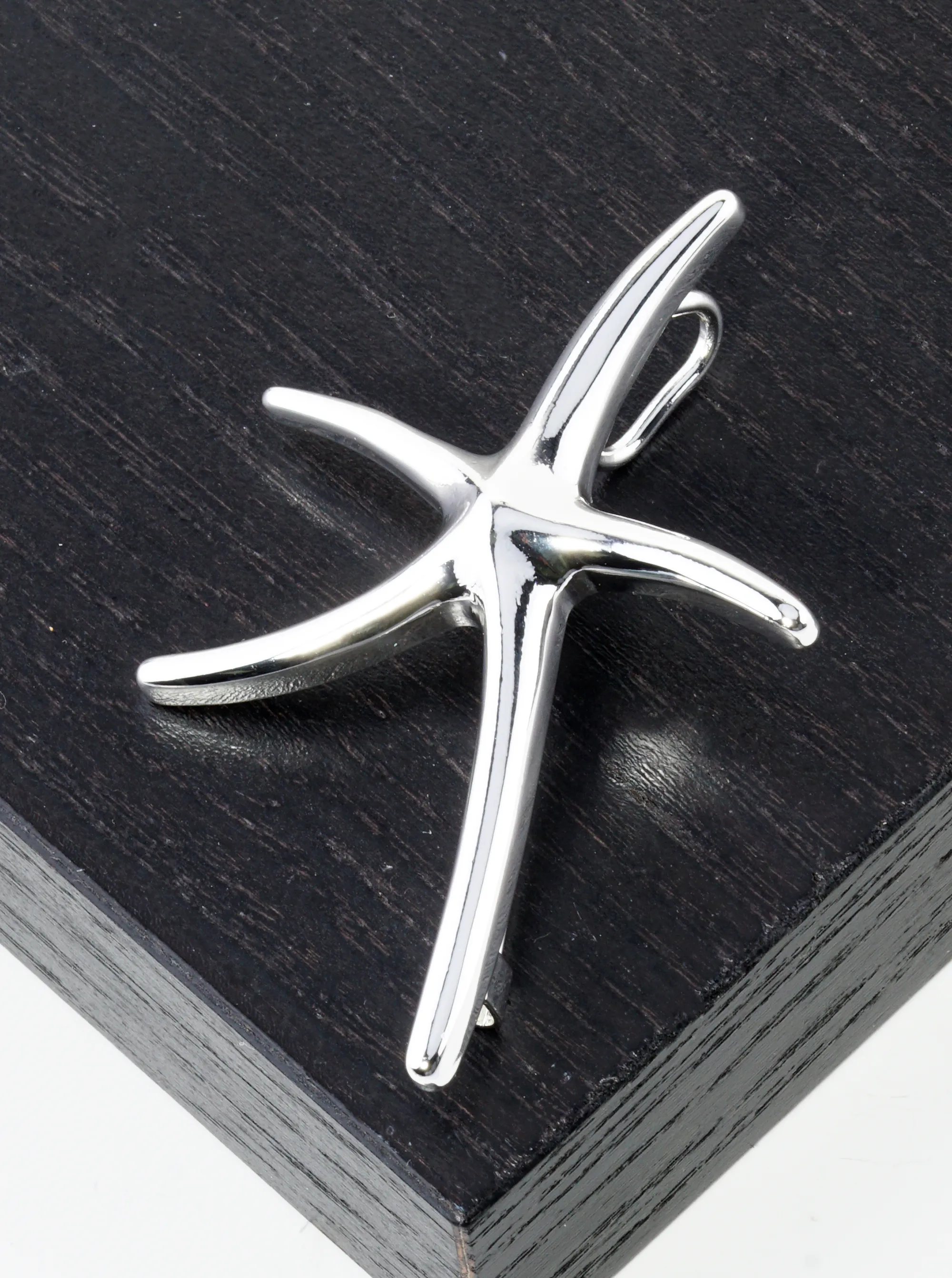 Polished Silver Plated Starfish Pendant for Necklace