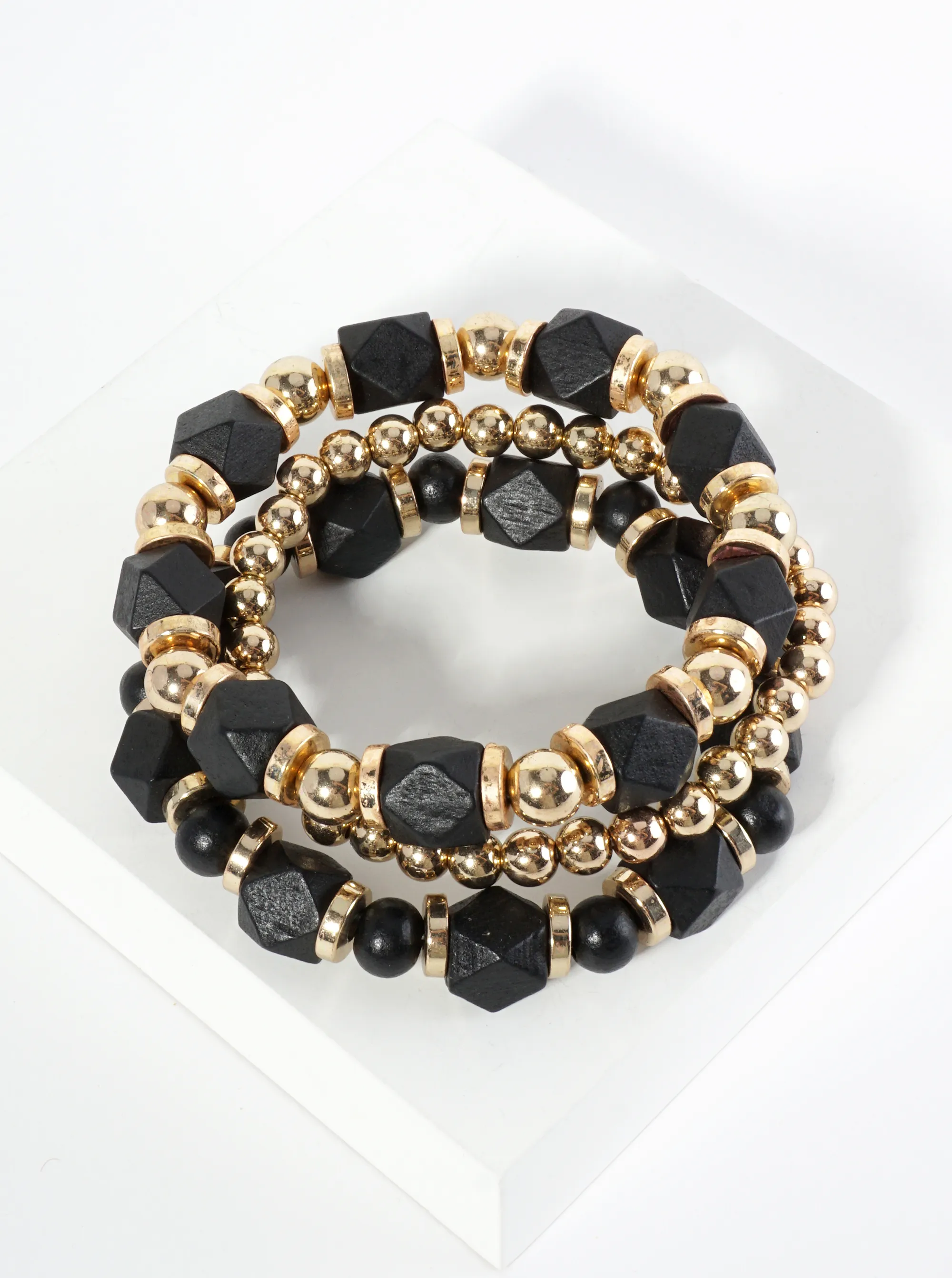 Wholesale Jewelry and Fashion Accessories for Womens Boutiques