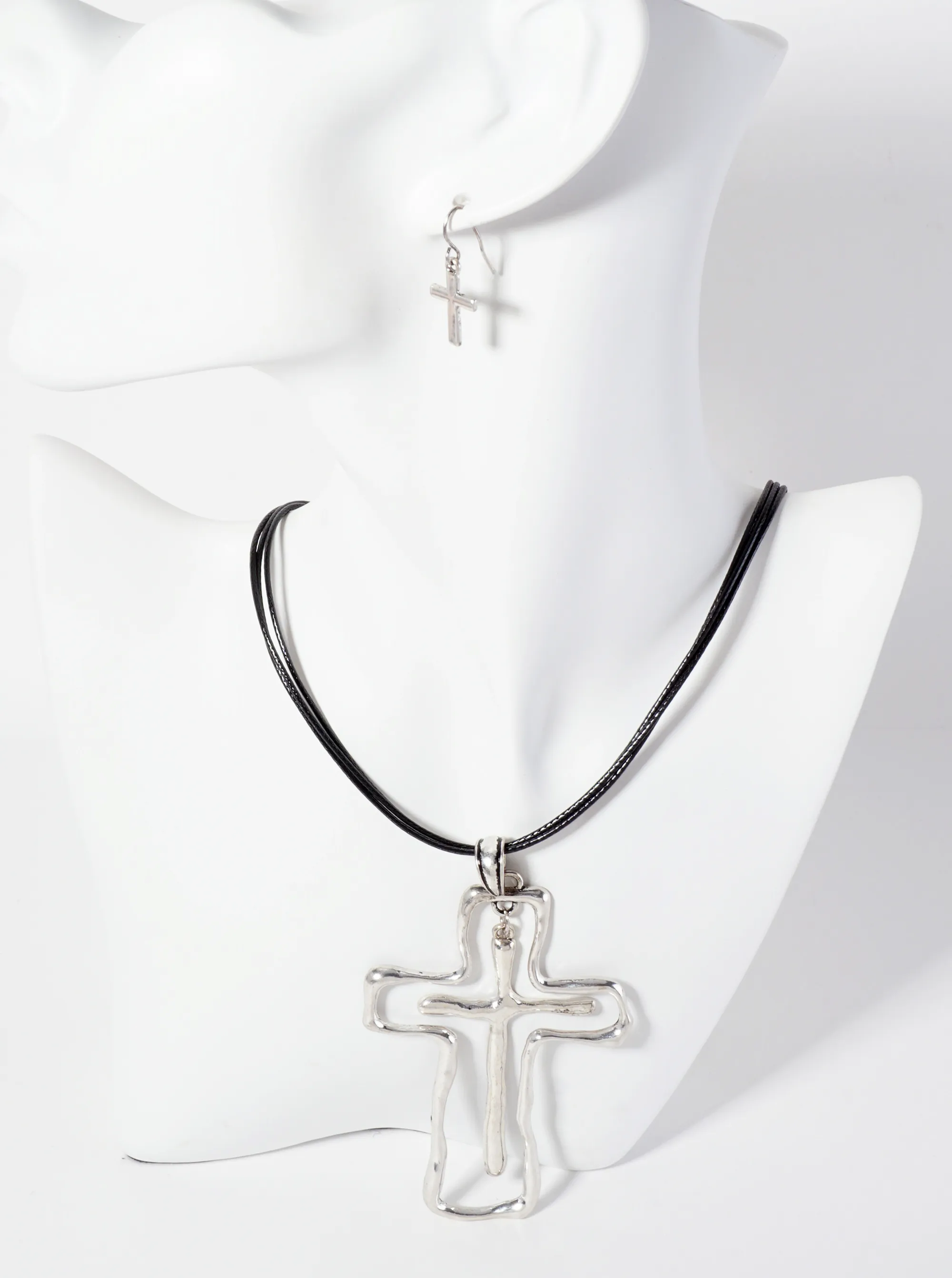 Hammered-Textured Double Cross Pendant Layered Leatherette Necklace Set-with-Earrings