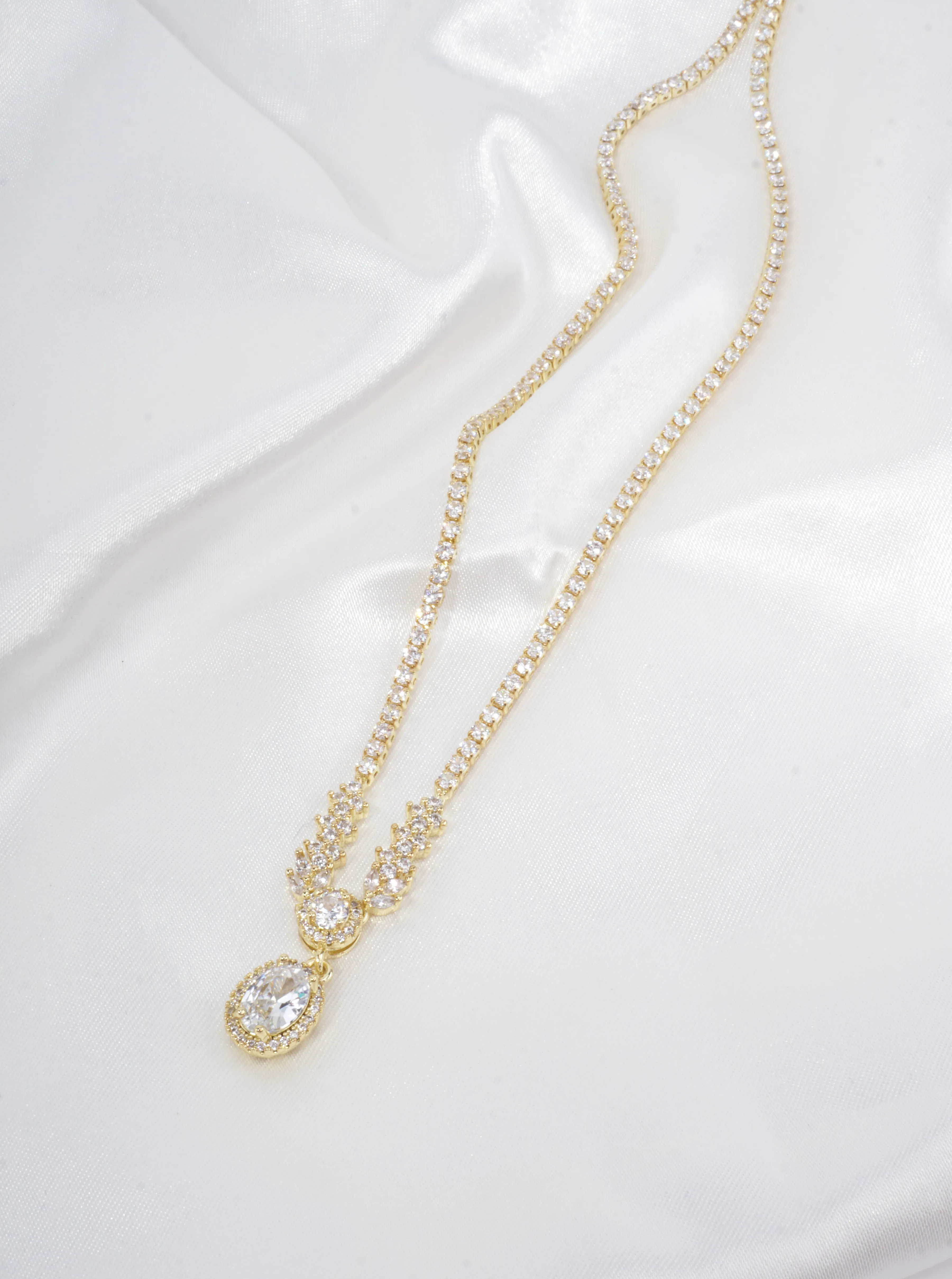 Artistic Oval Pave Tennis Necklace Design