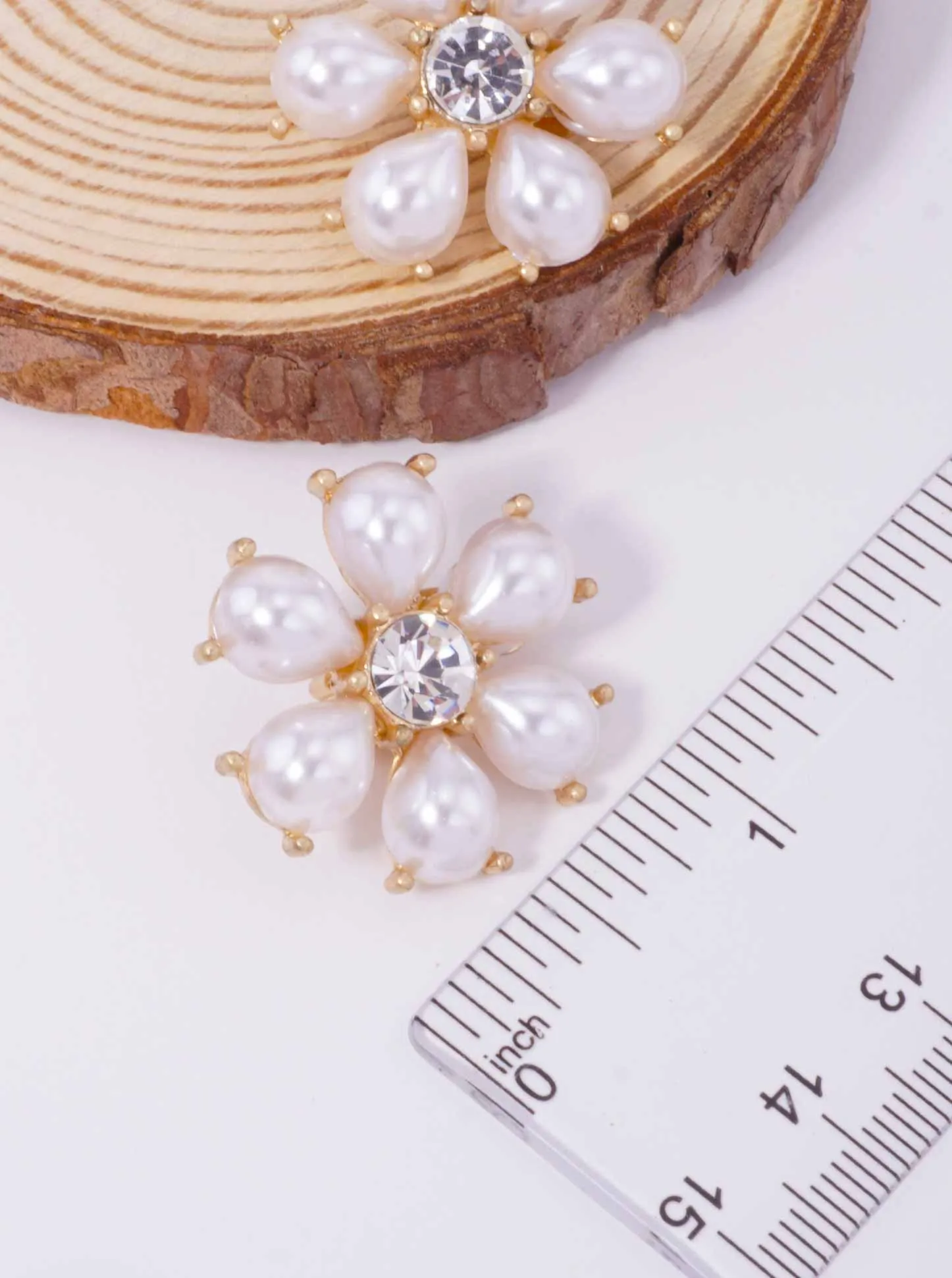 Pearlized Resin Rhinestone Flower Clip-On Earrings WGPR