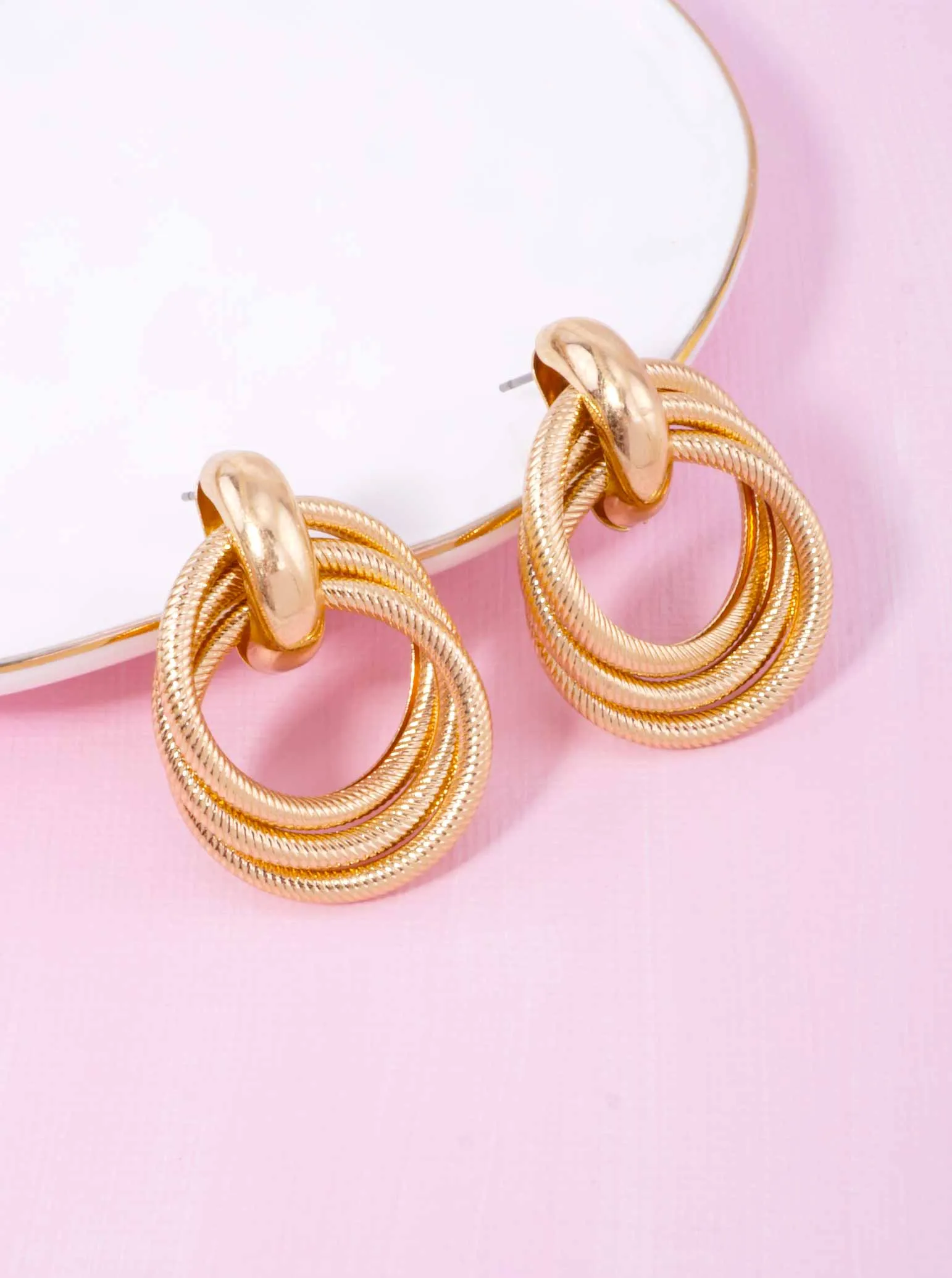 3 Line Twisted Pipe Textured Drop Earrings WG