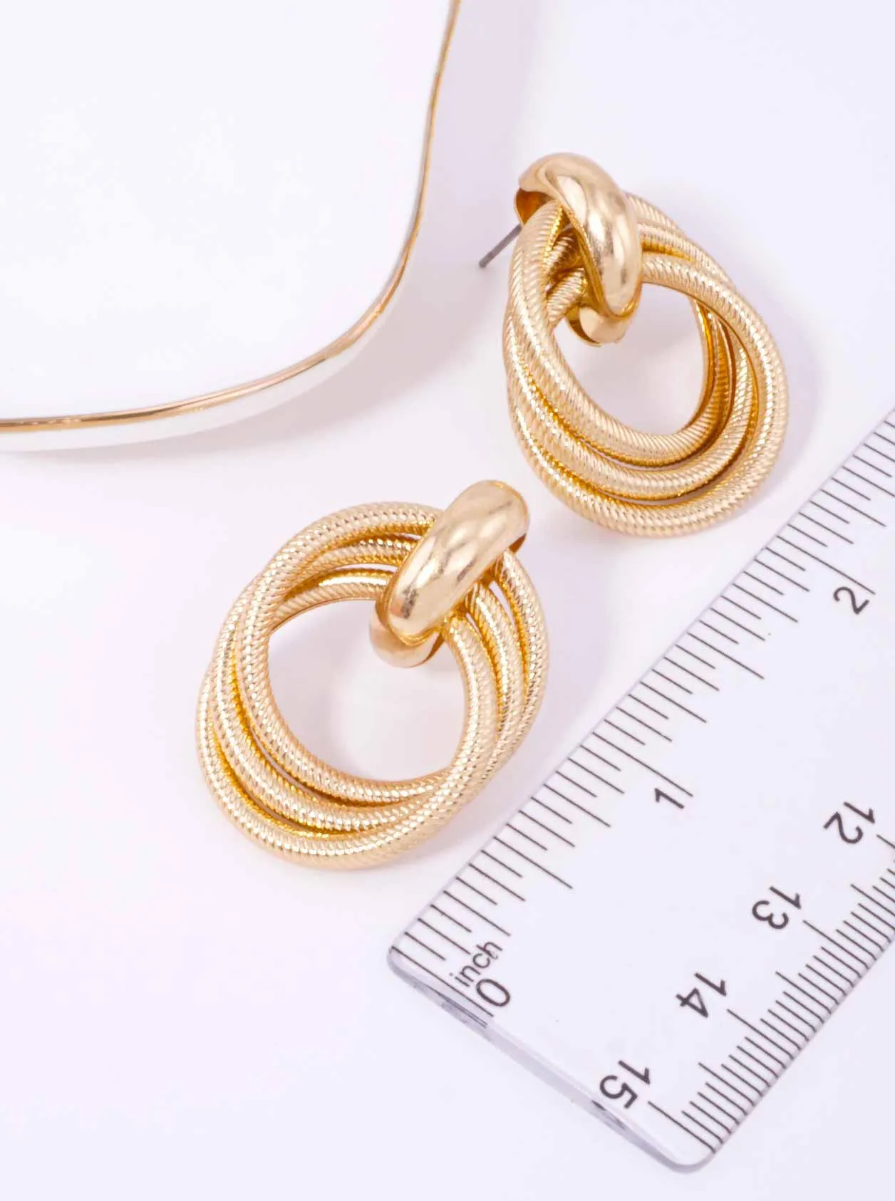 3 Line Twisted Pipe Textured Drop Earrings WG
