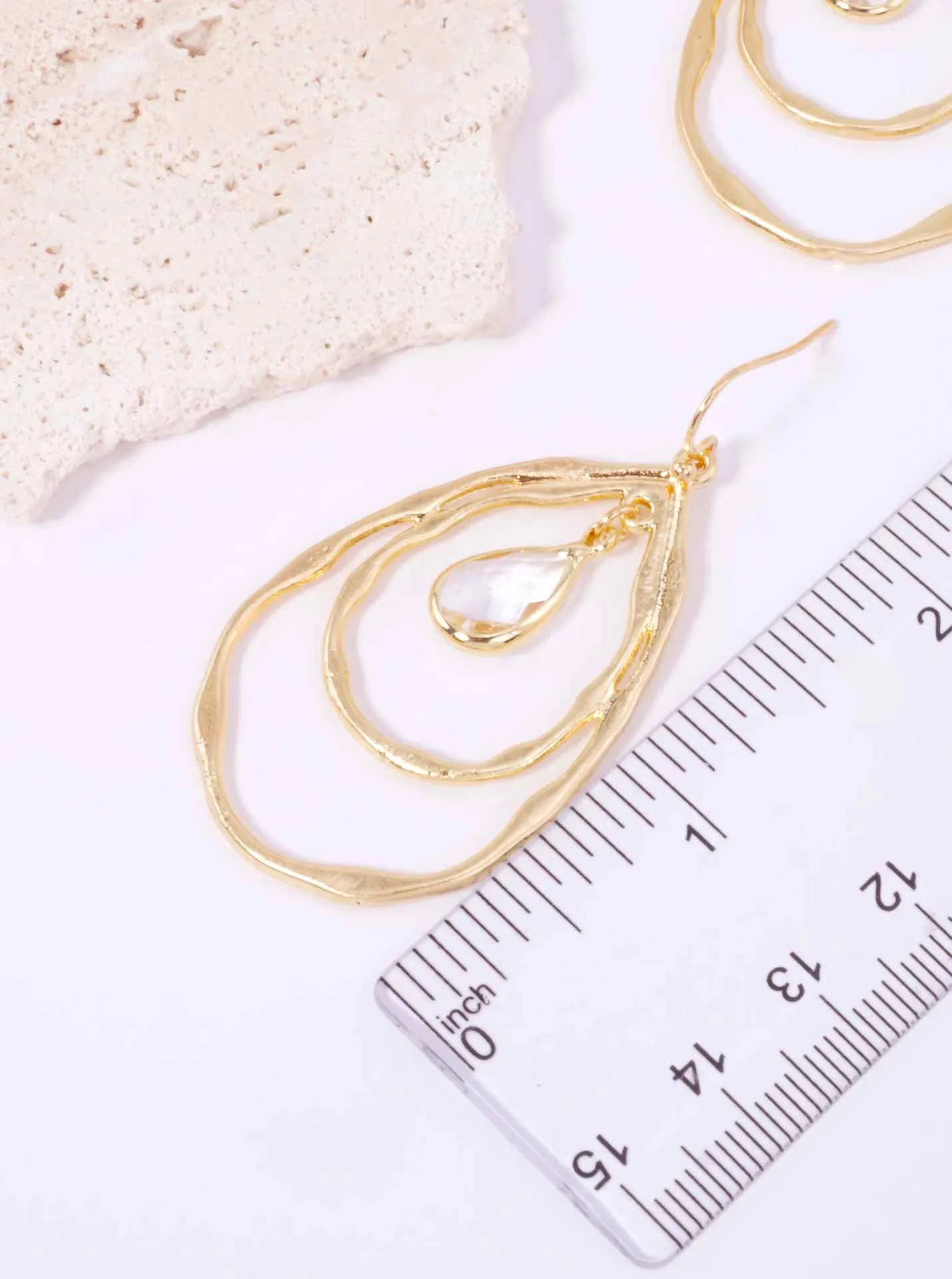 Layered Faceted Glass Teardrop Dangle Earrings WGCR