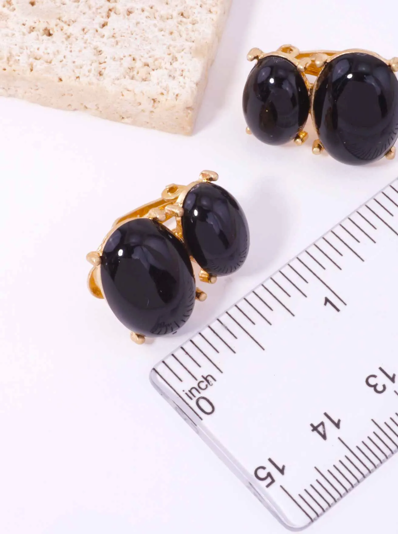 Classic Pearlized Double Oval Clip-On Earrings WGBK
