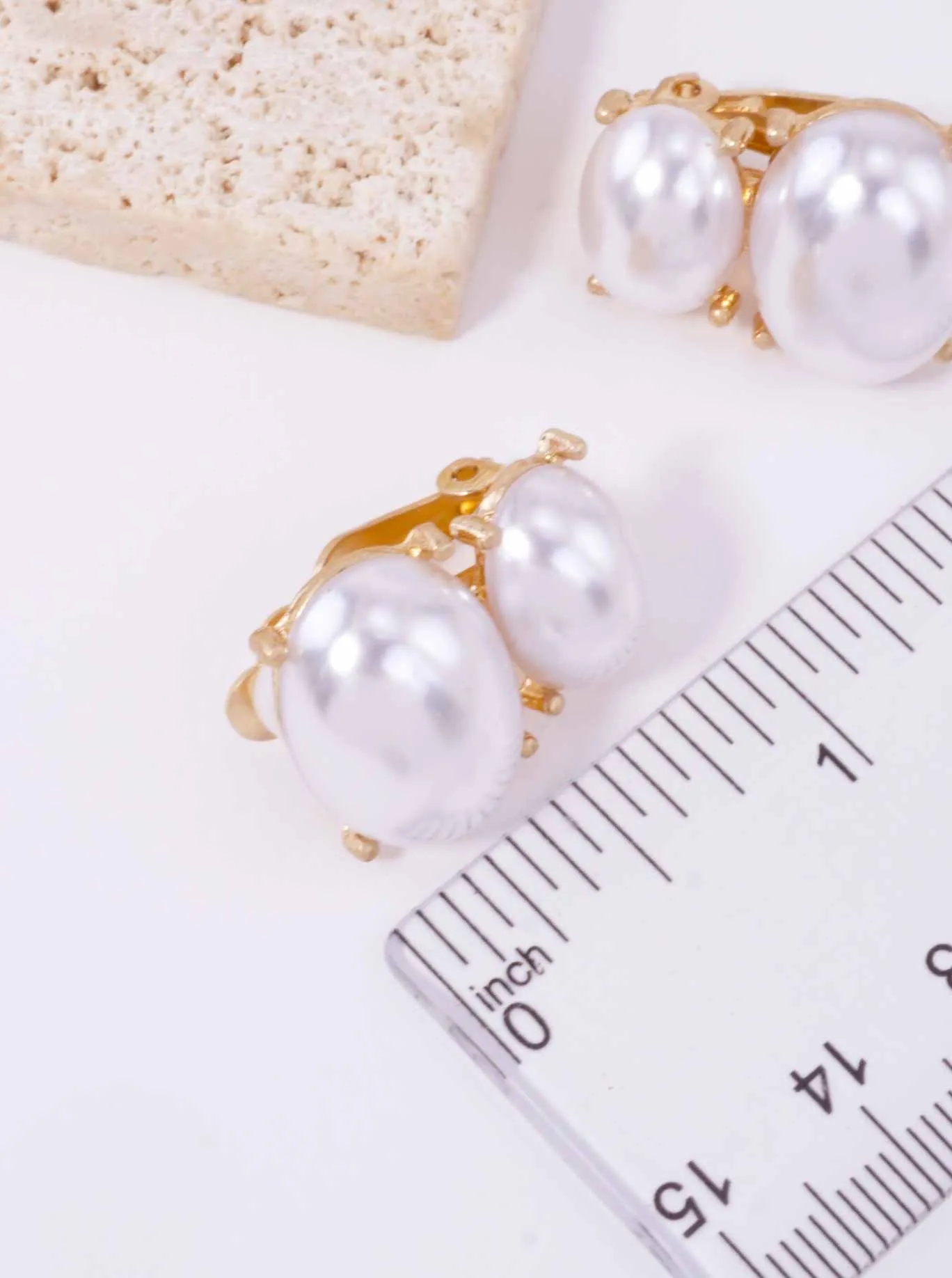 Classic Pearlized Double Oval Clip-On Earrings WGPR