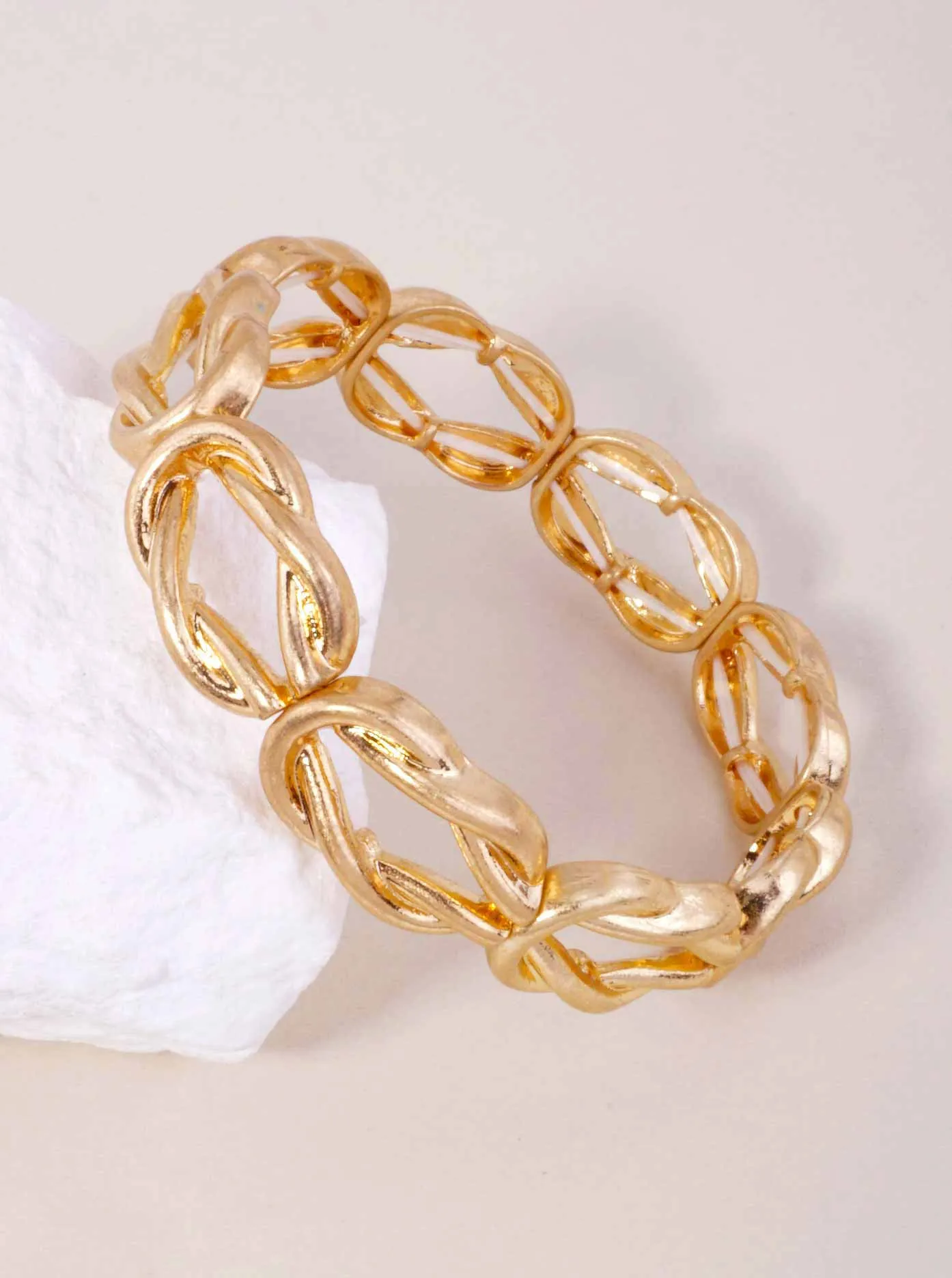 Oval Twisted Adjustable Stretch Bracelet
